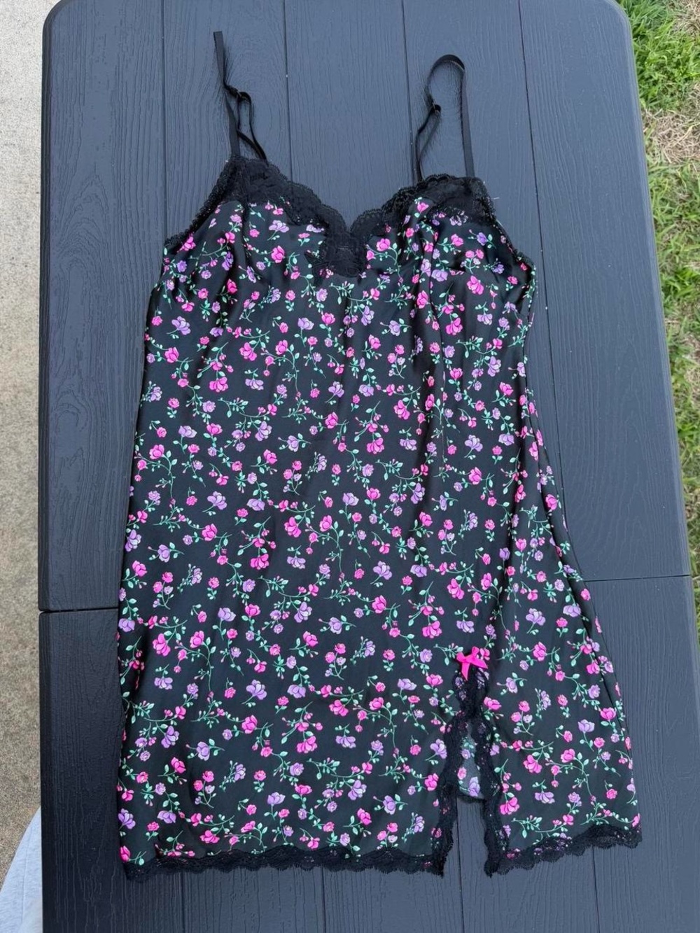 Victoria’s Secret Y2K Floral Lace Trim Black Chemise Slip - Pink Floral